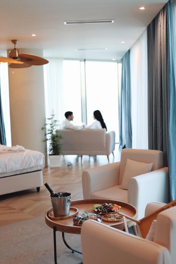 Отель Miramar Luxury Residences Батуми