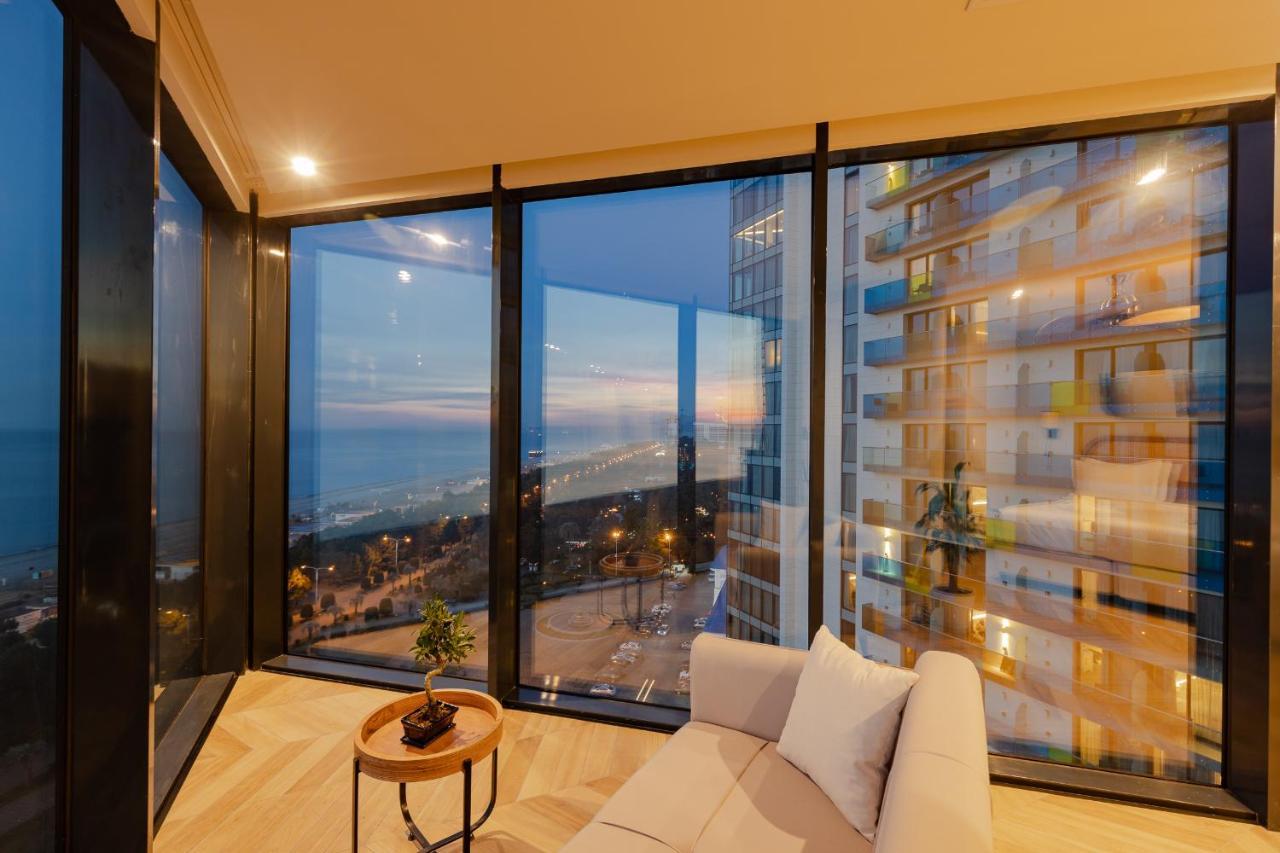 Miramar Luxury Residences Отель Батуми