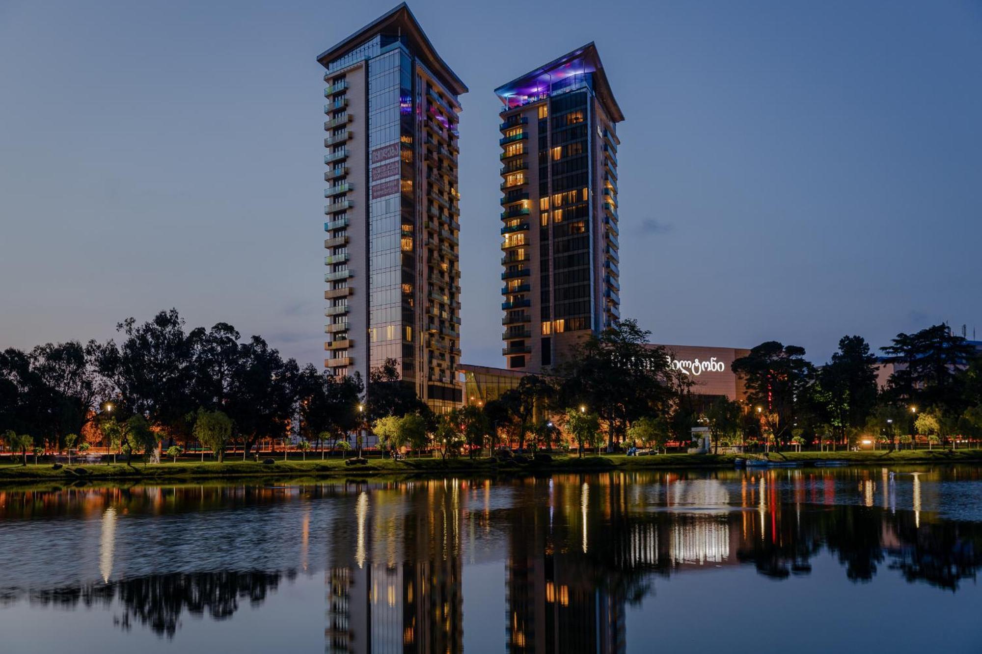 Отель Miramar Luxury Residences Батуми